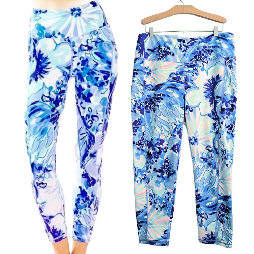LILLY PULTIZER Luxletic Weekender Leggings Size XL Catch N Keep Blue Floral